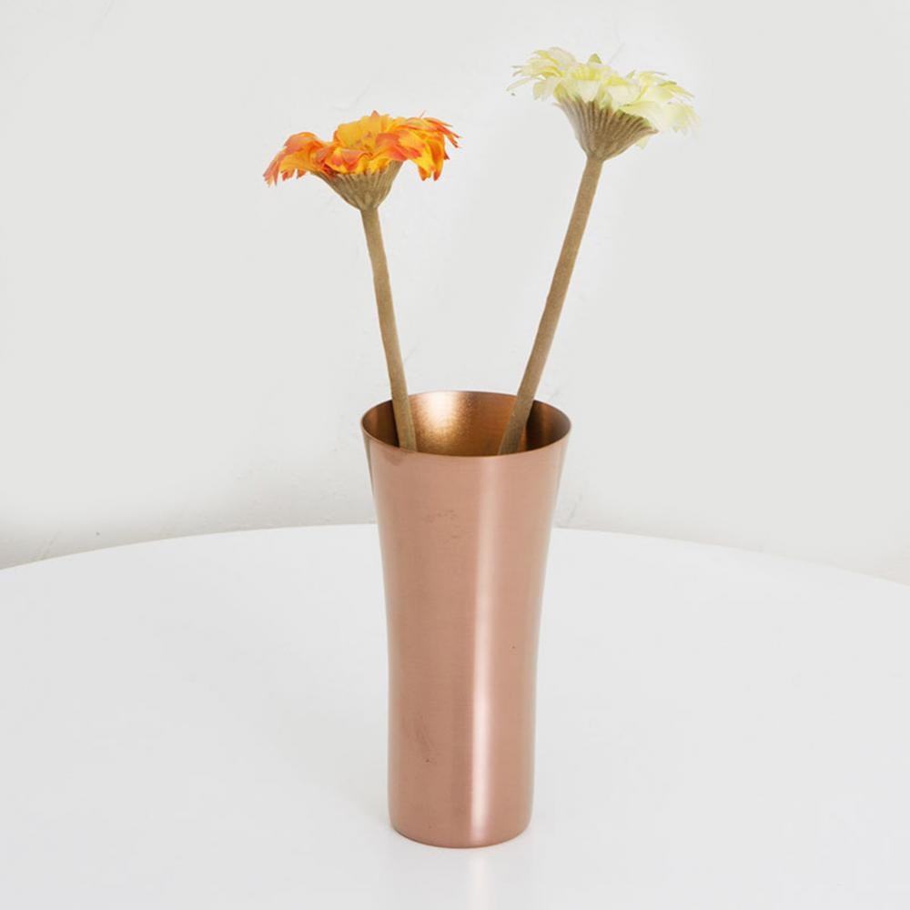 Becher-Vase