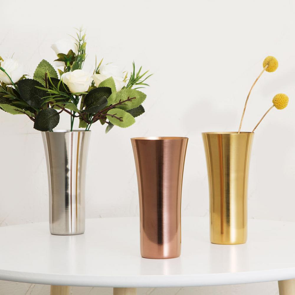 Becher-Vase